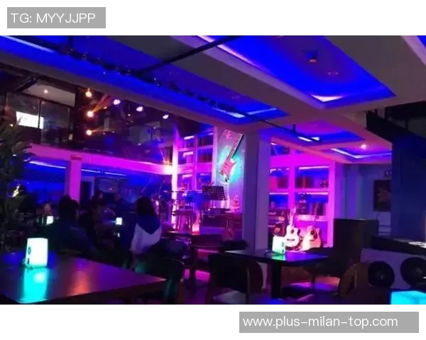 打造激情四溢的足球主题酒吧装修设计理念与实用技巧分享