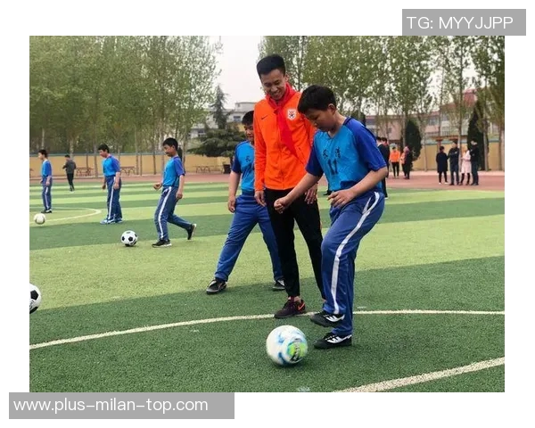 鲁能校园足球助力青少年成长打造足球文化新风尚